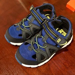 Stride Rite Made2Play Ryder Sneaker Water-shoe 9W
